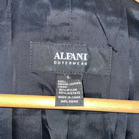 Black genuine leather long jacket. Fully lined. - Picture 4 of 13